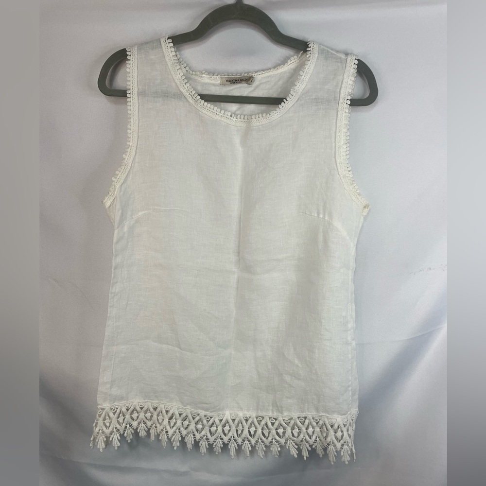 Valentina Naldi 100% linen blouse with the sweetest trim! Light and lovely!